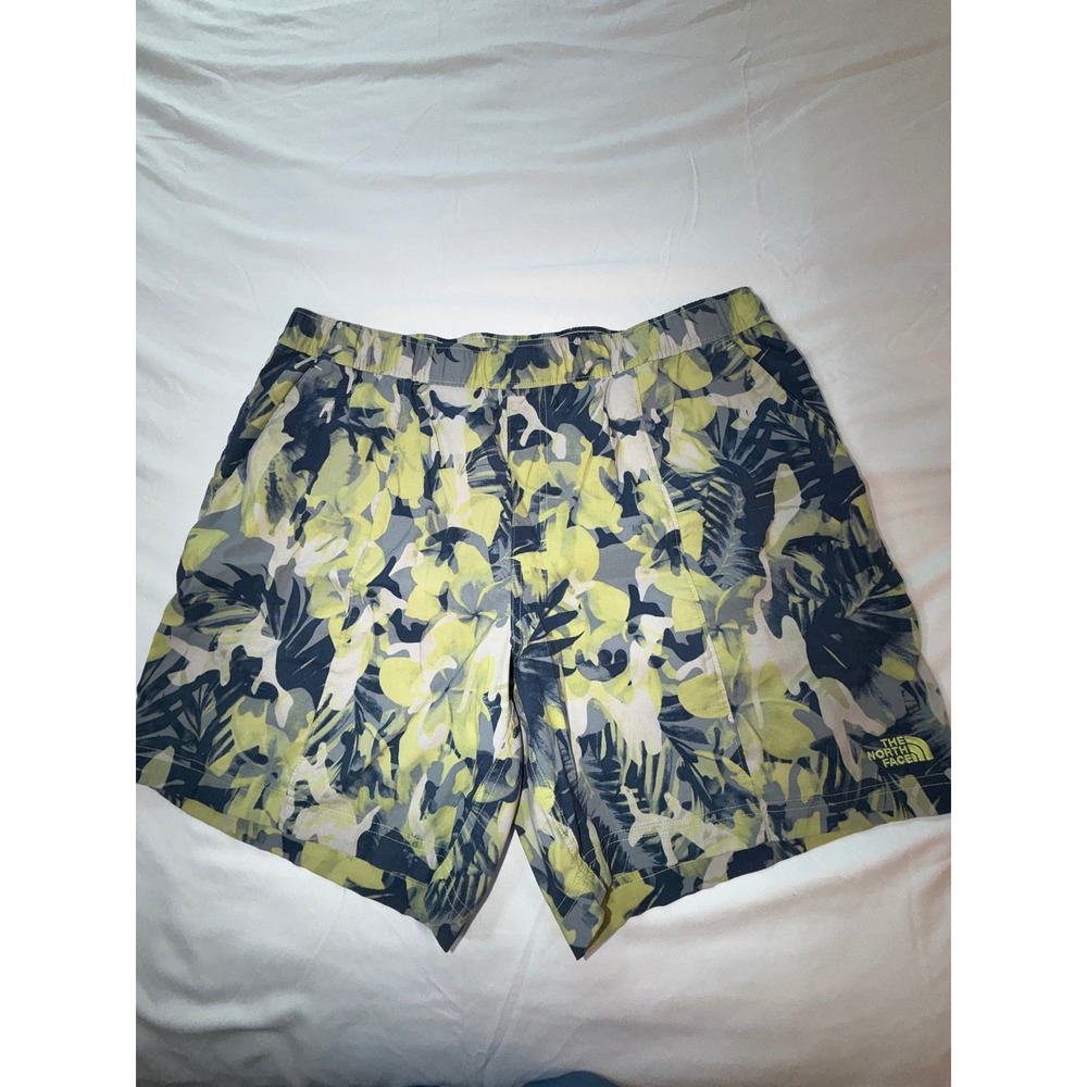 The North Face Mens Class V Water Shorts XL Tropical Floral Camo NF0A7QLC SP22